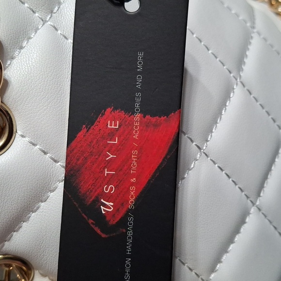 White Quilted Shoulder Bag - Picture 6 of 9